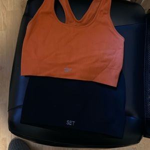 two set active sports bras